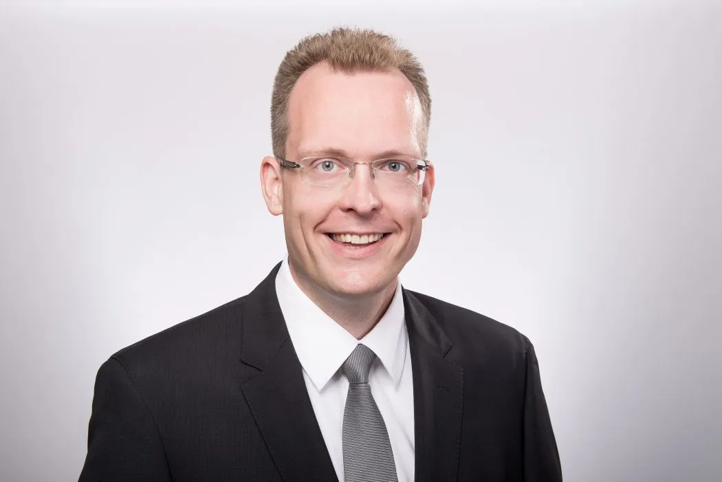 Dr.-Jan-F.-Reese_kleiner_Web
